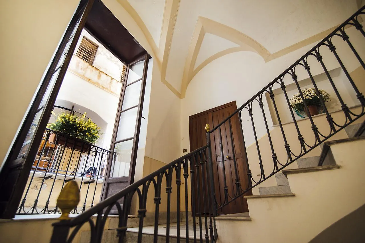 Via Vittorio Emanuele Apartment Palermo Italy
